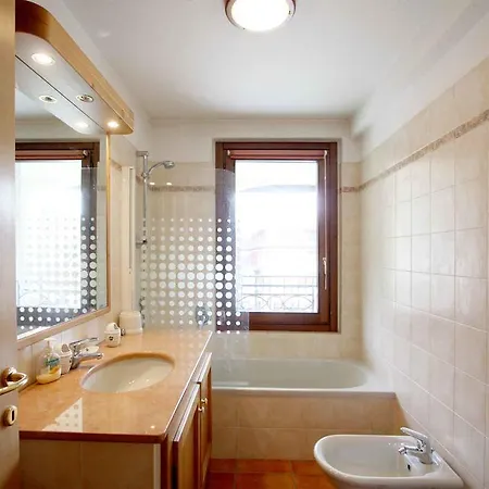 Des Alpes 302 Appt - Year