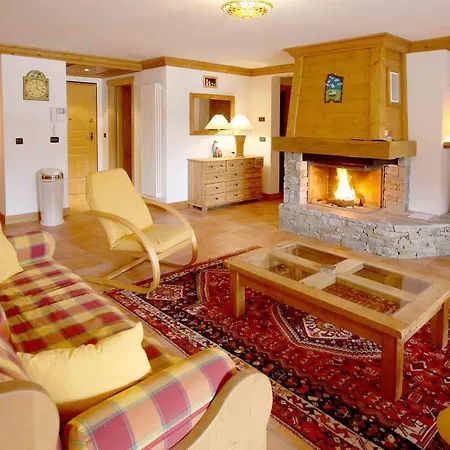 Des Alpes 302 Appt - Year Chamonix