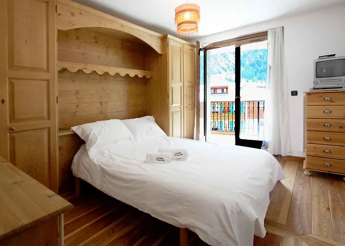 Des Alpes 302 Appt - Year Chamonix